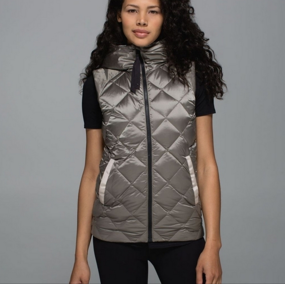 Lululemon The Fluffiest Vest Cashew Coast Camo Butter Pink Multi 6 Reversible